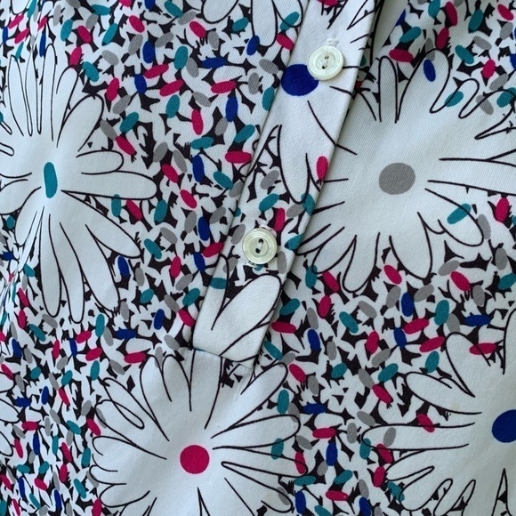 TopNotch Women’s 2X White Floral/Firework Multicolored 3/4 sleeve blouse - Picture 3 of 8